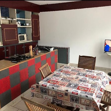 Le Studio De Tom Hirson Екстер'єр фото